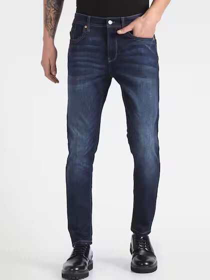 Men Blue Tapered Fit Mid Rise Light Fade Jean